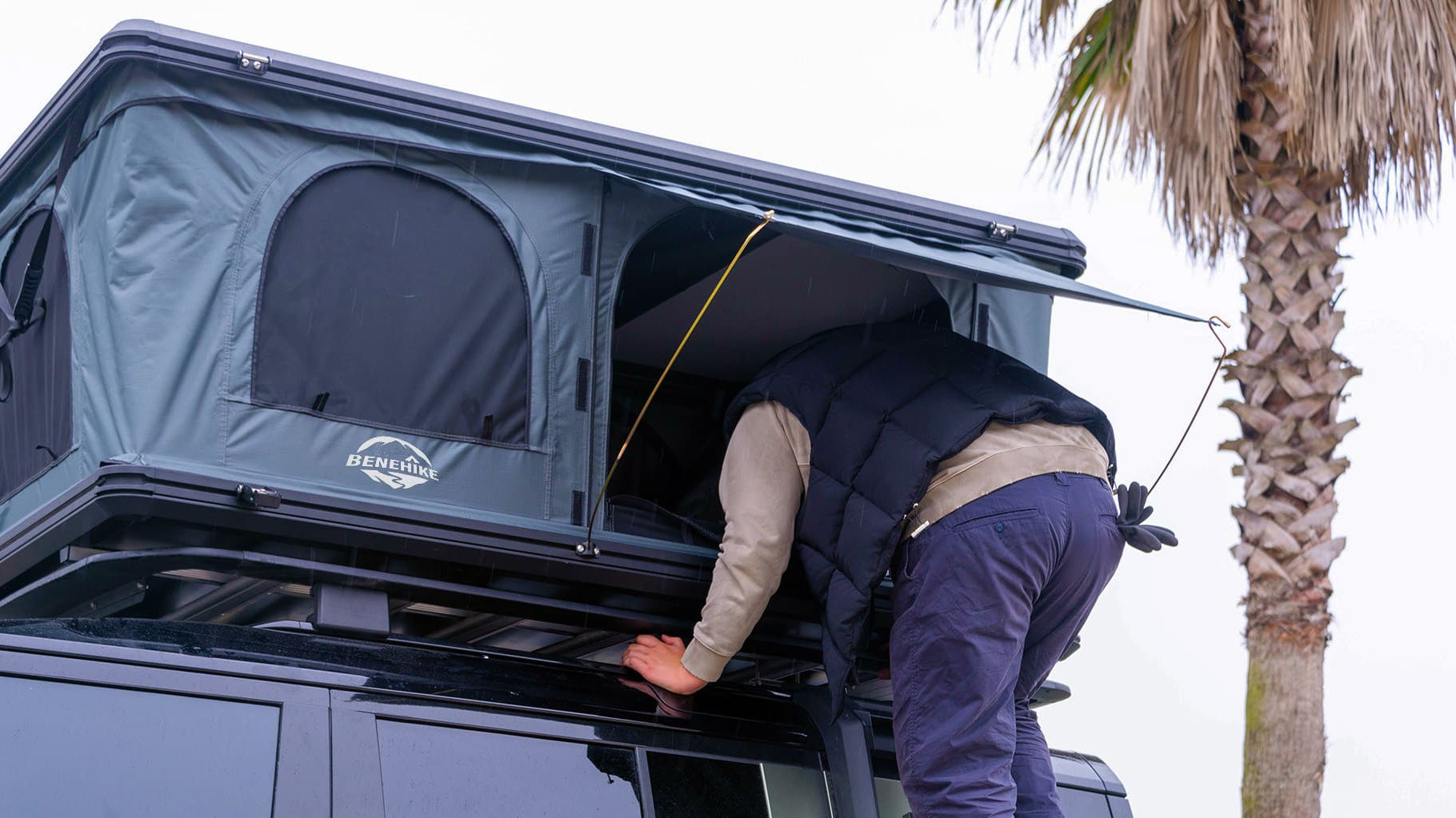 Benefits of a Hard Shell Pop-up Rooftop Tent