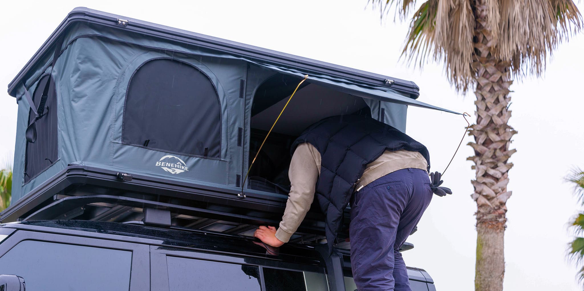 Benefits of a Hard Shell Pop-up Rooftop Tent