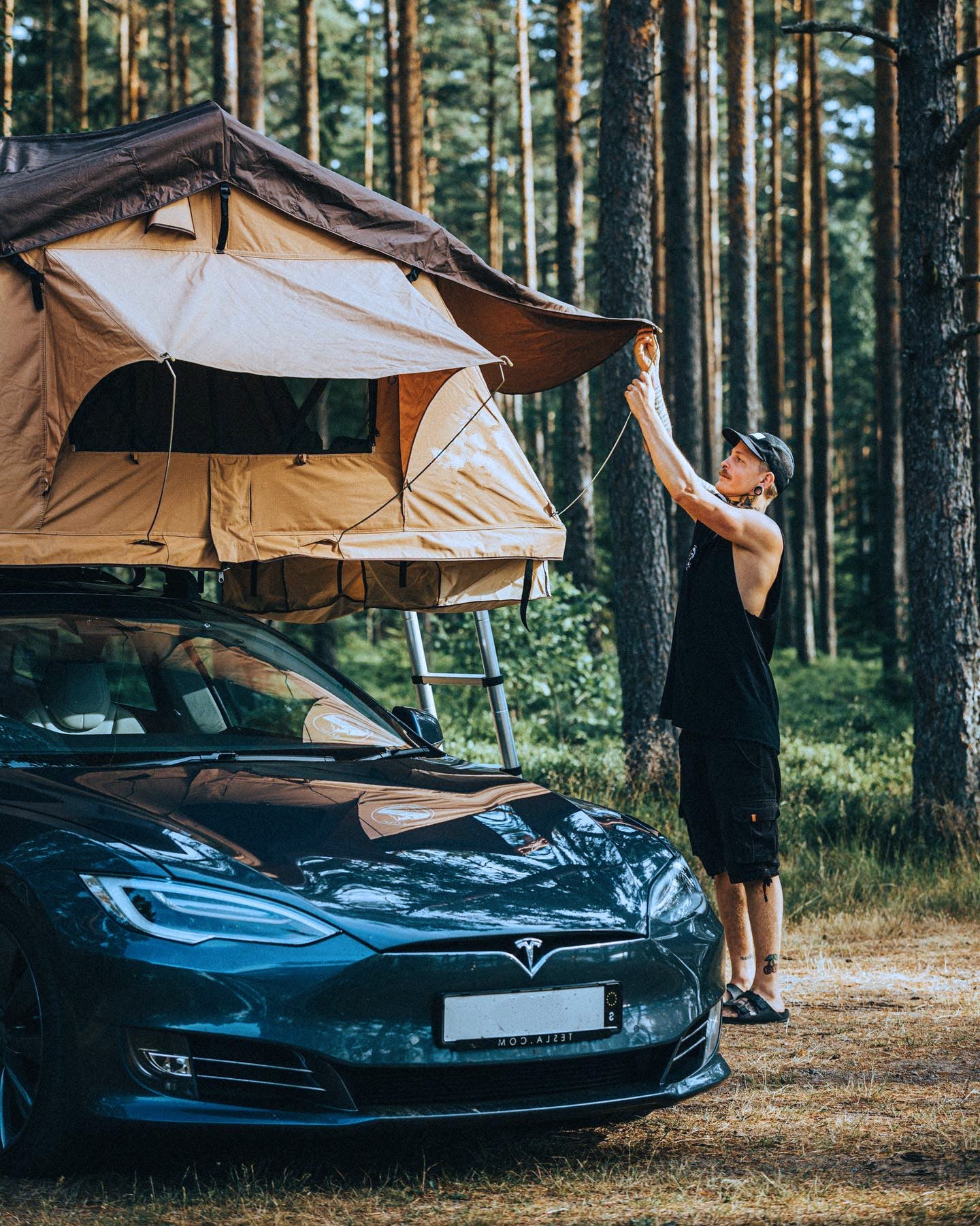 Model 3 roof cheap tent